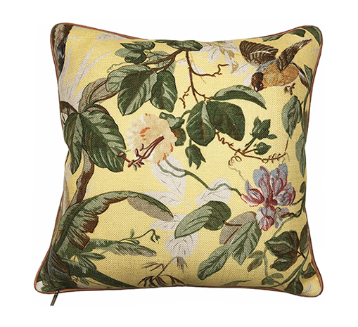 Подушка Sanctuary Floral Marigold Ralph Lauren Home, стоимость 26 600 руб.  Фотография 1