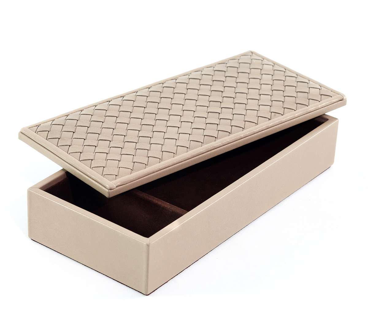 Пенал Taupe Riviere, стоимость 57 000 руб. 