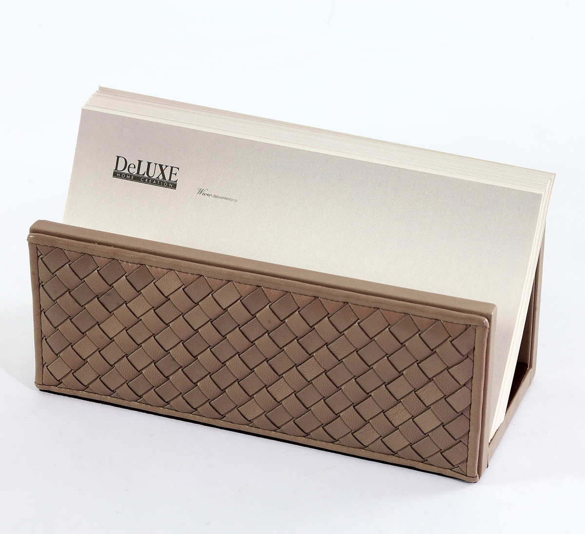 Подставка для конвертов Taupe Riviere, стоимость 53 770 руб. 