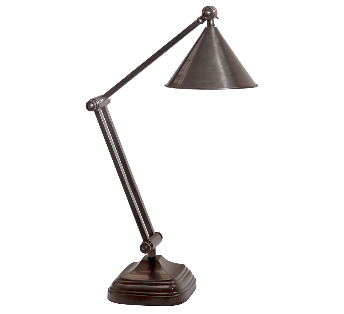 Настольная лампа PROUST Brass Andrew Martin, стоимость 40 000 руб. 