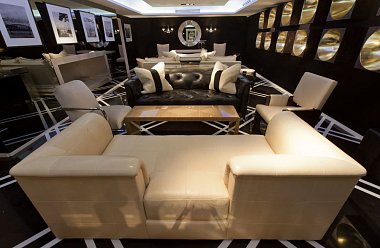 DeLuxe Group открывает корнер J. Robert Scott в московском шоу-руме Donghia